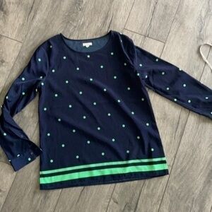 GAP top size Small navy and green blouse